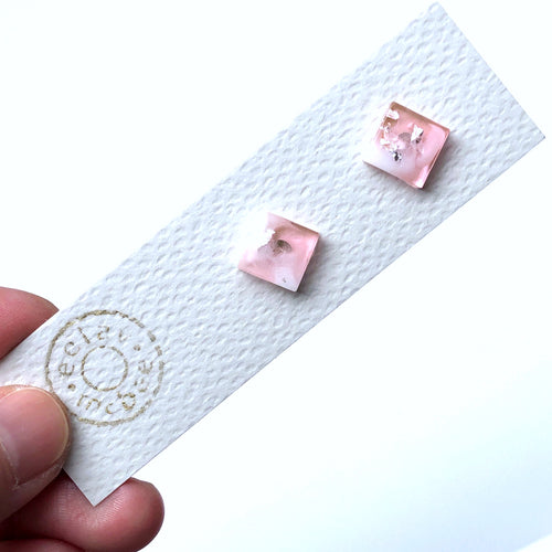Resin Stud v30
