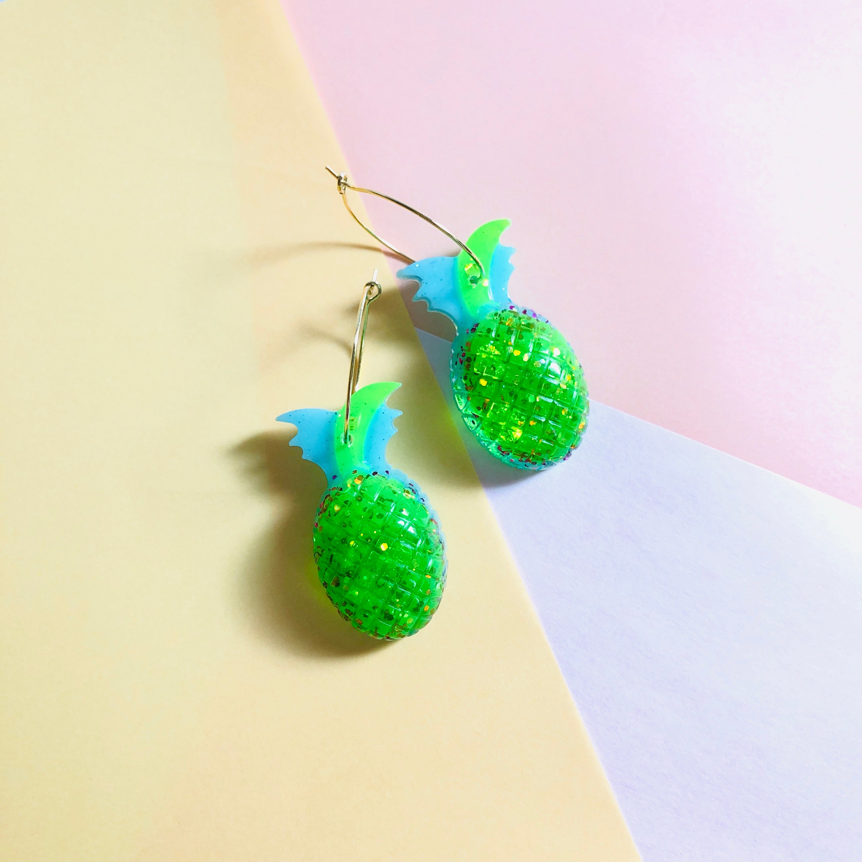Pine-Apple Resin Hoop Earrings - v1