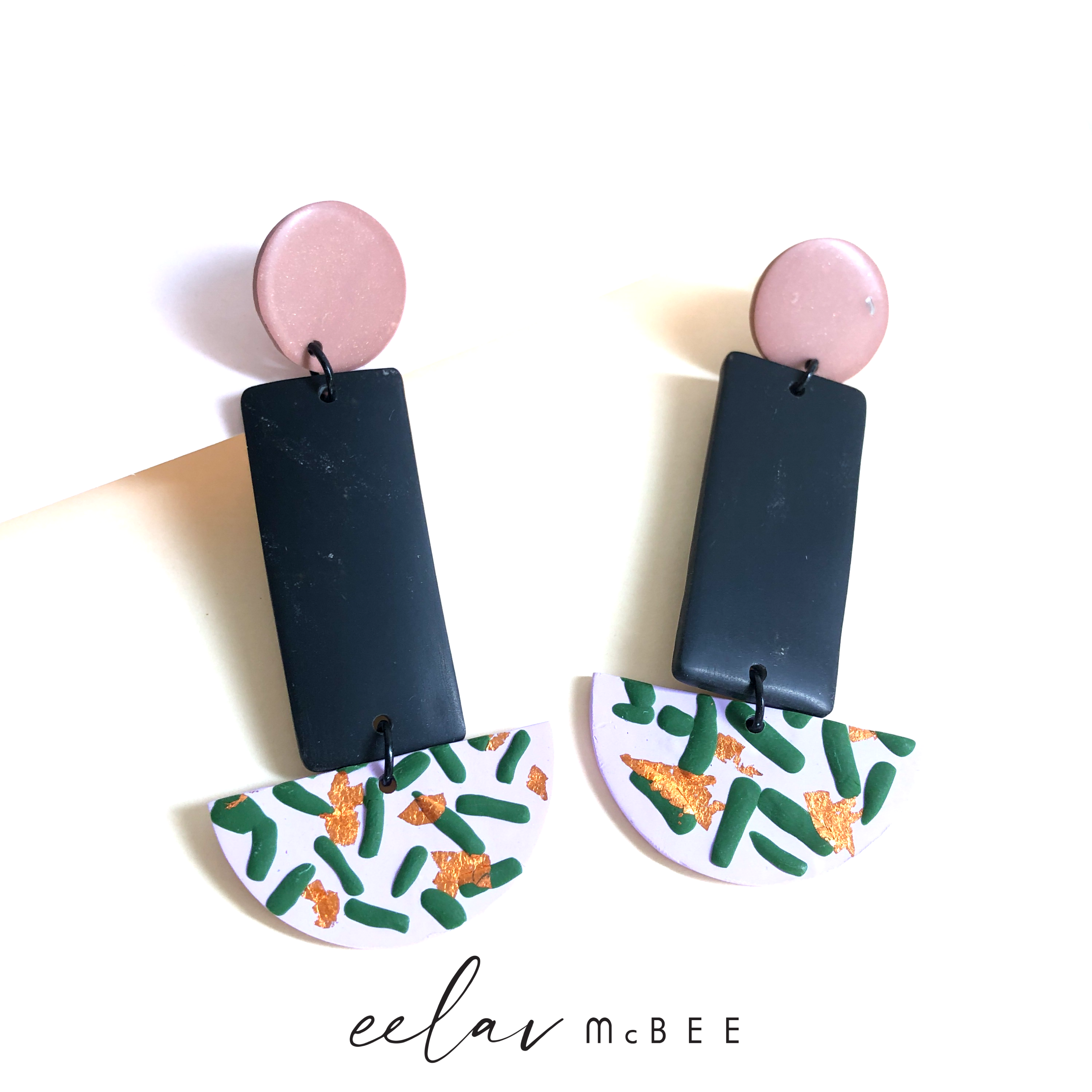 Confettis Glossy Dangle (Black Jumpring) - v2