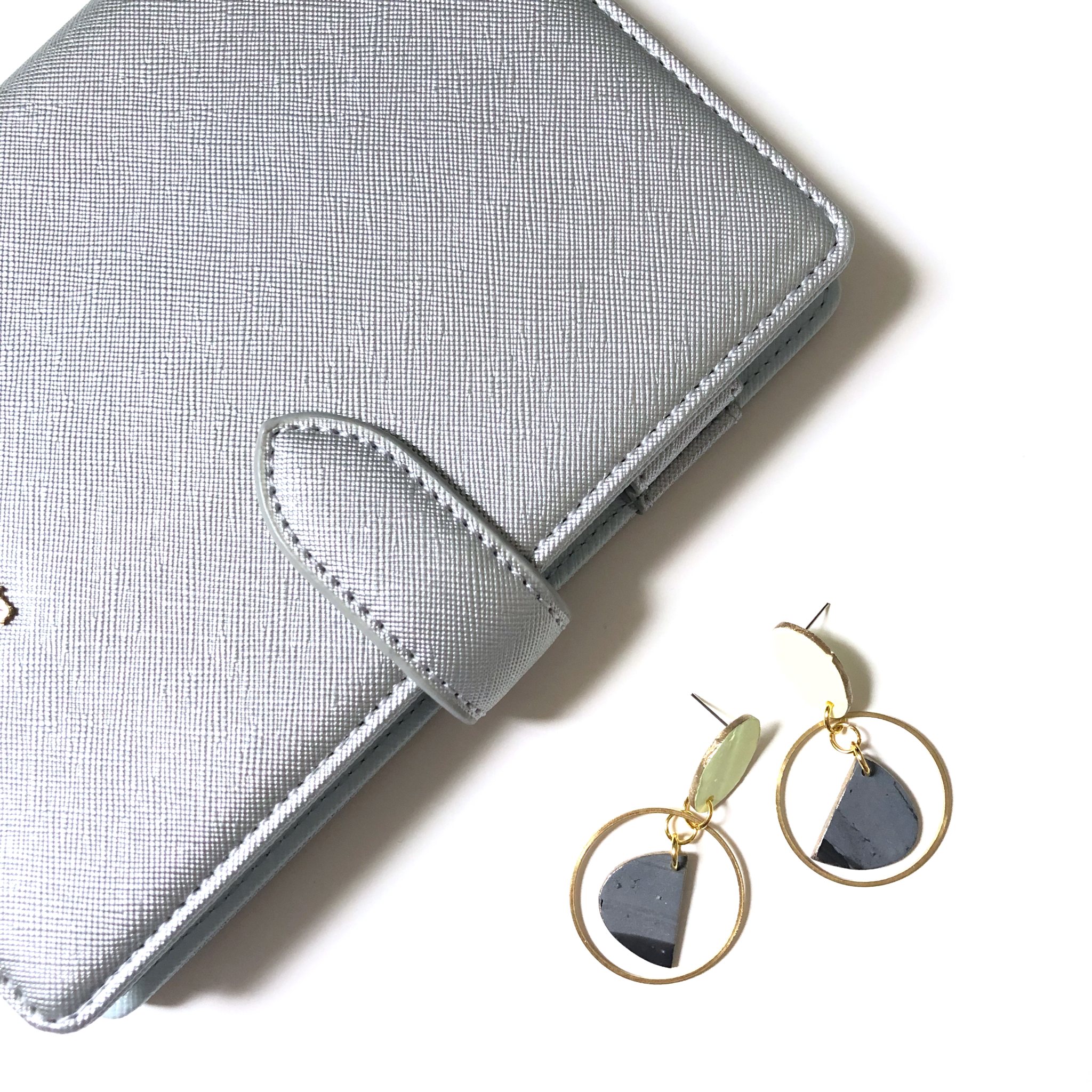 Florence Pastel Jaune Dangle Earrings (Hoop) - v1