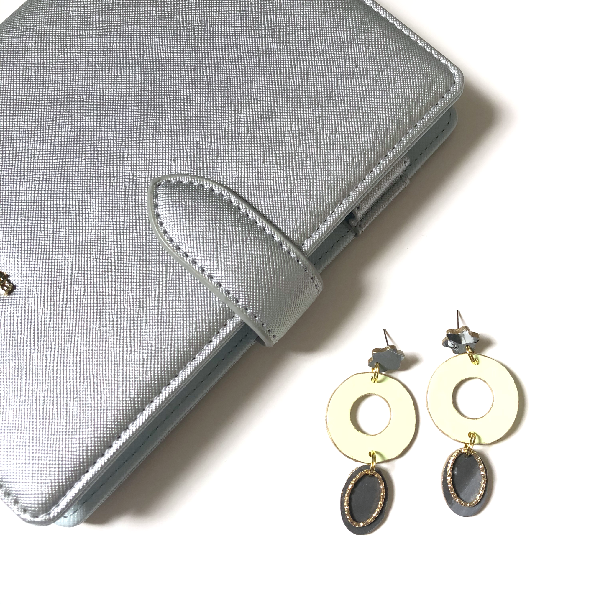 Florence Pastel Jaune Dangle Earrings - v3