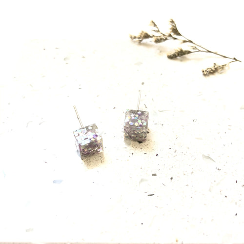 Pearl Grey Glitter Resin Cube Stud