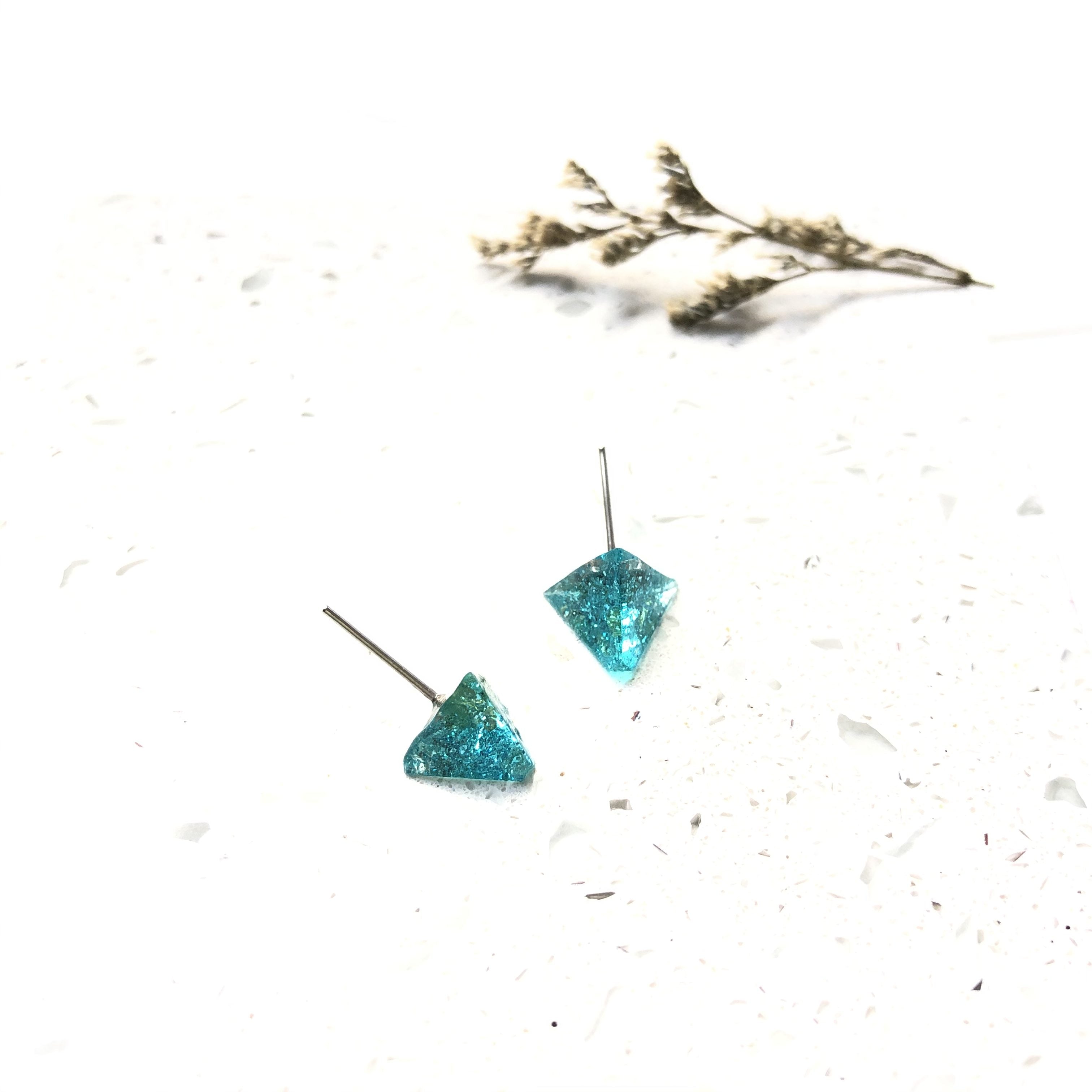 Aqua Glitter Resin 3D Triangle Stud