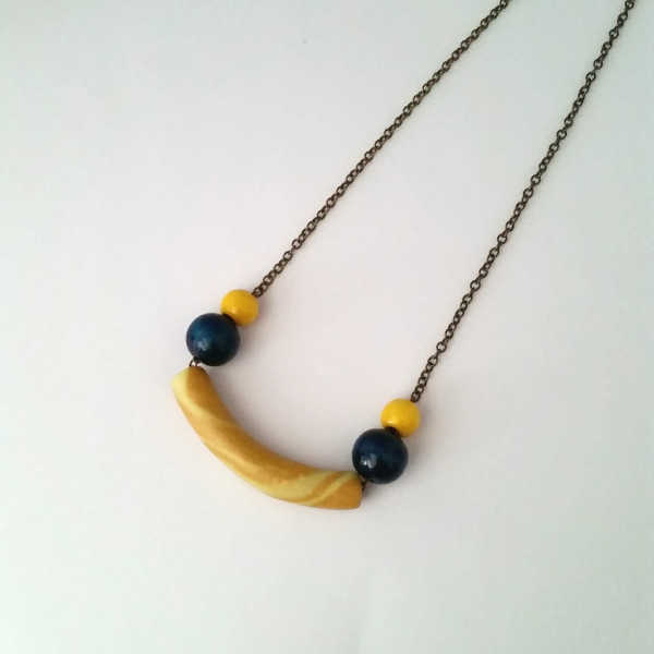 Curvy Marble Necklace