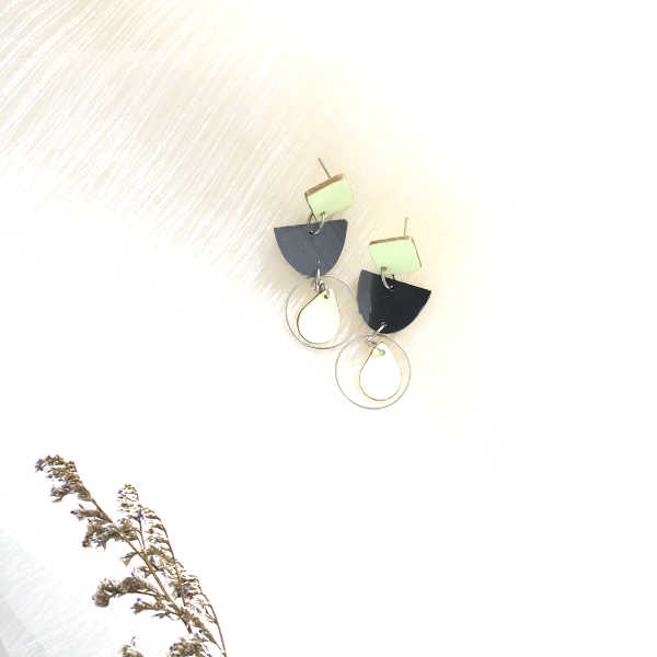 Florence Pastel Jaune Dangle Earrings - v5