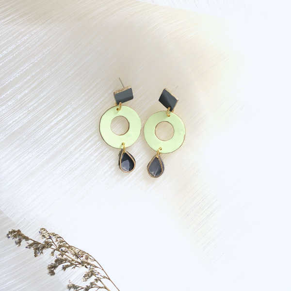 Florence Pastel Jaune Dangle Earrings - v2